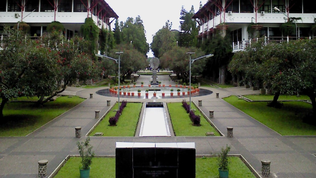 Inilah 5 Universitas Terbaik Di Bandung, Tertarik ?